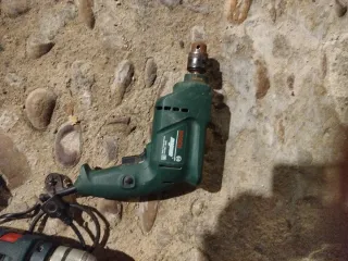 Taladro Bosch 400W