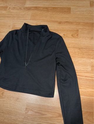 Top negro manga larga cremallera