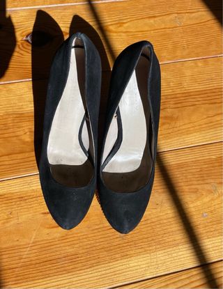 Tacones Zara Negro y Dorado