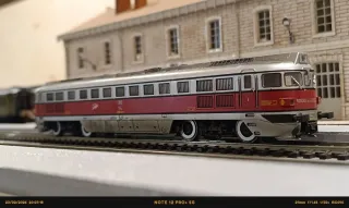 Locomotora Renfe 353 Virgen de Lourdes