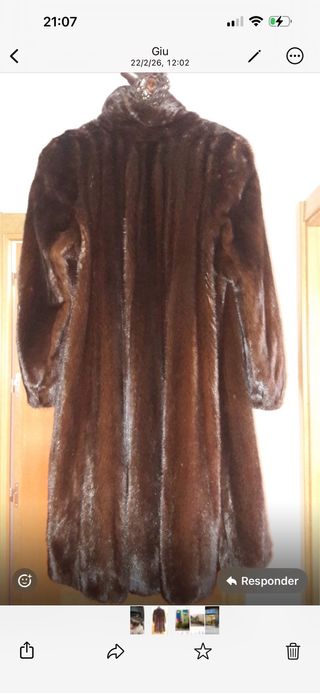 Abrigo de piel marrón