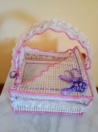 Servilletero decorado rosa y blanco