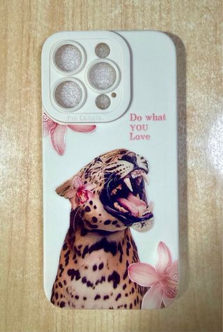 Funda iPhone 15 Pro Leopardo y Flores