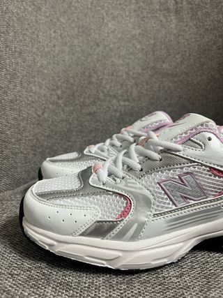 Sapatilhas New Balance Rosa e Branco