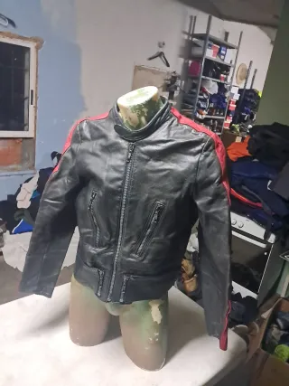 Chaqueta Moto T54 Negra y Roja Talla L