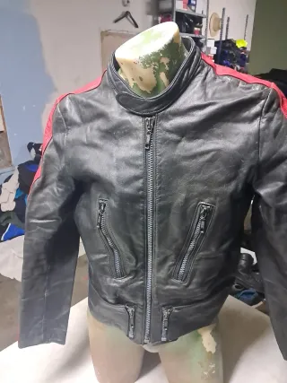 Chaqueta Moto T54 Negra y Roja Talla L