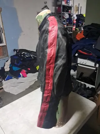 Chaqueta Moto T54 Negra y Roja Talla L