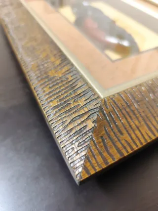 Máscara Facial esculpida em Madeira e emoldurada