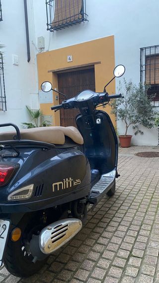 Mitt RT 125 Azul Scooter Automática