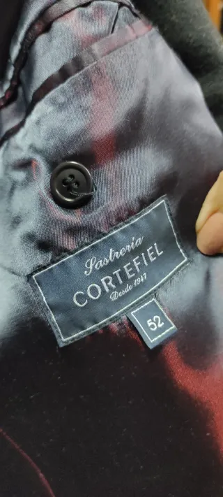 Abrigo Negro Hombre Forro Rojo