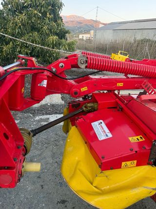 Segadora Acondicionadora Pottinger Novacat 305 H R