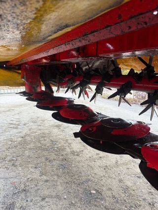 Segadora Acondicionadora Pottinger Novacat 305 H R