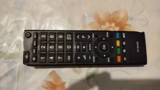 Televisor LED Full HD 23" Toshiba 23EL933G