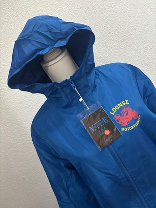 Cortavientos azul para chico