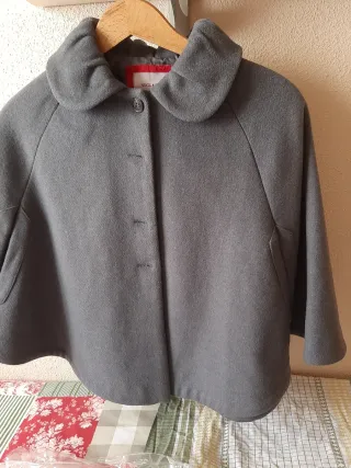 Capa Niña Neck & Neck Gris Talla Única