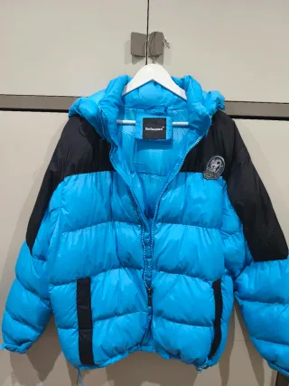 Plumífero chico azul y negro