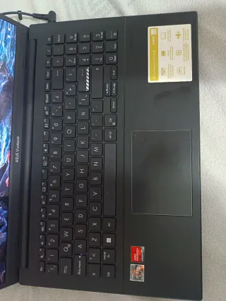 Laptop Asus Vivobook Ryzen 5 Negra