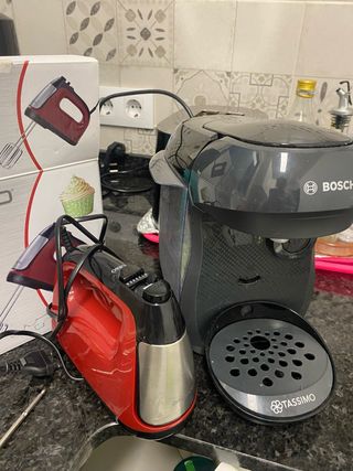 Cafetera Bosch Tassimo y Batidora