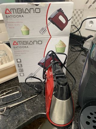 Cafetera Bosch Tassimo y Batidora