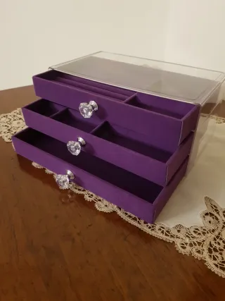 Portagioie viola con cristalli