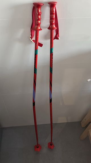 Esquís Rossignol con fijaciones