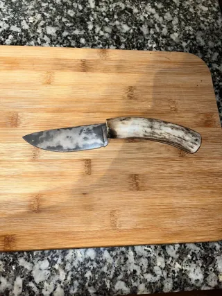 Herramienta de corte acero damasco y asta,