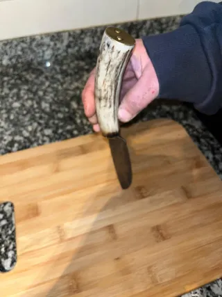 Herramienta de corte acero damasco y asta,