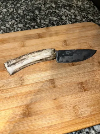 Herramienta de corte acero damasco y asta,