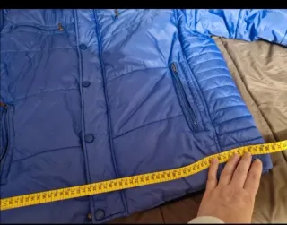 Chaquetón hombre azul con capucha