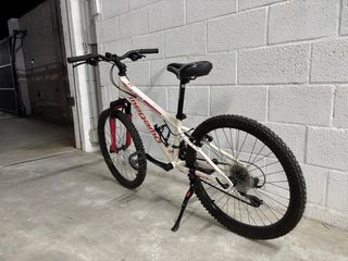 Bicicleta MEGAMO 24 Blanca