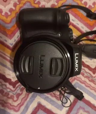 Fotocamera digitale nera Panasonic Lumix