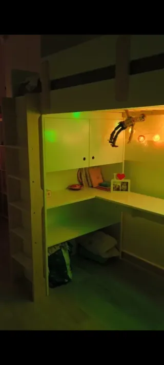 Cama litera con escritorio