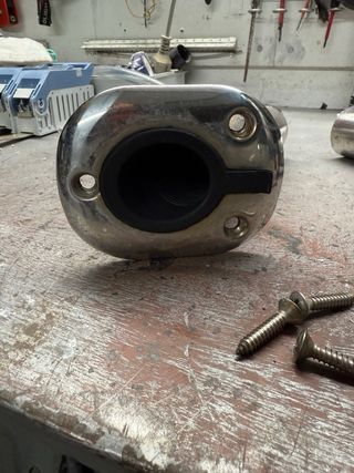 Cañero de acero para barco