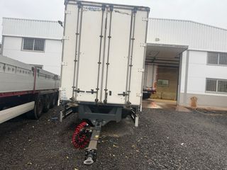 Remolque Fruehauf para camión