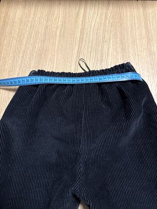 Pantalón corduroy negro 8 años