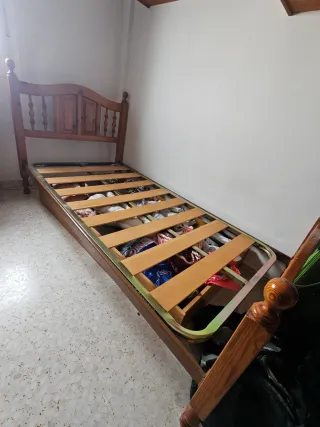 Cama individual de madera 90cm