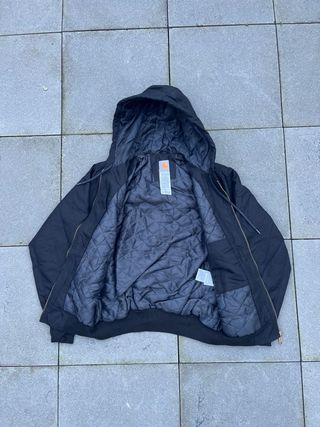 Casaco Carhartt Preto com Capuz