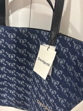 Bolso Desigual azul y gris con estampado