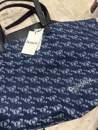 Bolso Desigual azul y gris con estampado