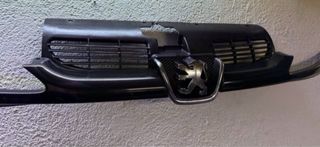 Calandra Peugeot 206 Negra