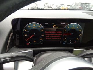 Mercedes-Benz GLB 180 100 kW (136 CV)