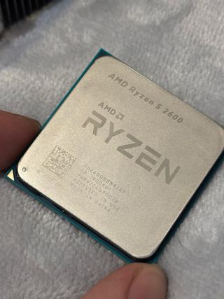 Ryzen 5 2600 + Disipador Cooler Master