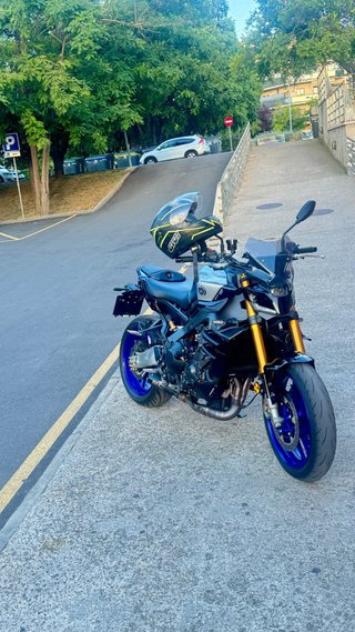 MT-09 SP 2025 - vendo/cambio por coches/motos mt07