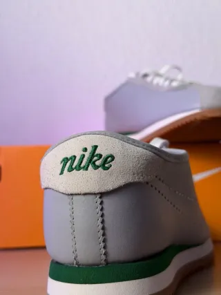 NUEVAS Nike Cortez LT T42