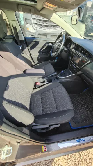 Toyota Auris 2013