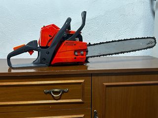 Motosierra Oleo-Mac 410