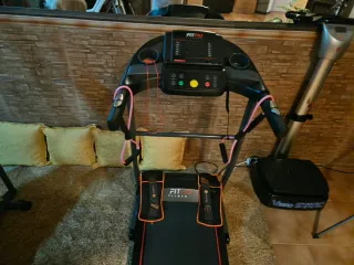 Equipo de Fitness: Cinta de Correr y Plataforma Vi