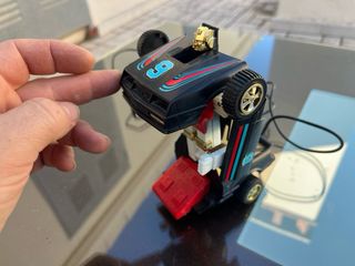 Coche radiocontrol transformable años 80