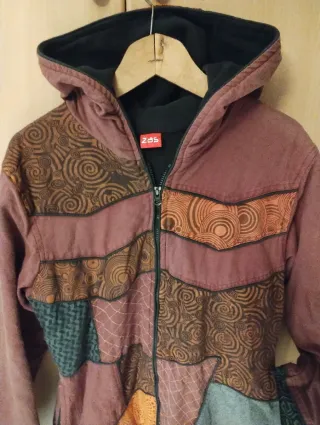 Abrigo/chaquetón largo con capucha patchwork