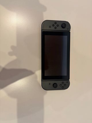 Nintendo Switch Negra + Mario Kart 8 Deluxe